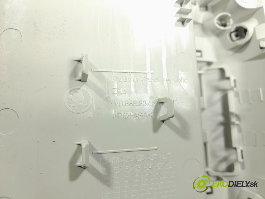 Skoda Superb 2016 Lampy Uvnitř 3V0868837B
