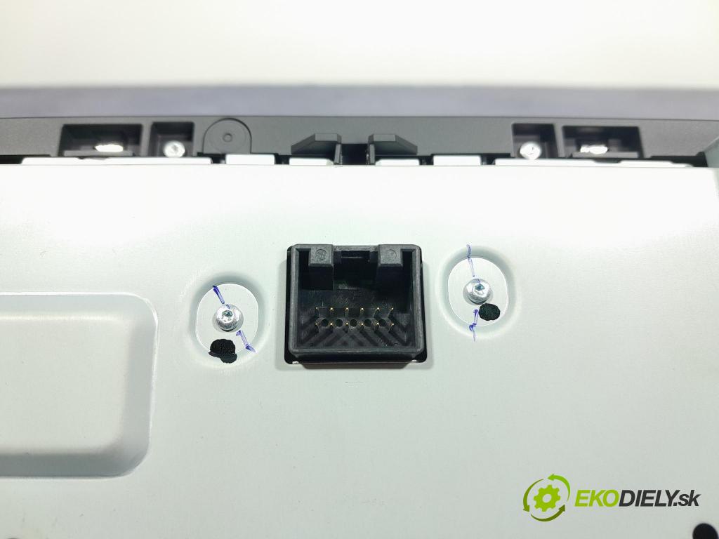 Skoda Superb 2016 displej Radio / GPS 3V0919606