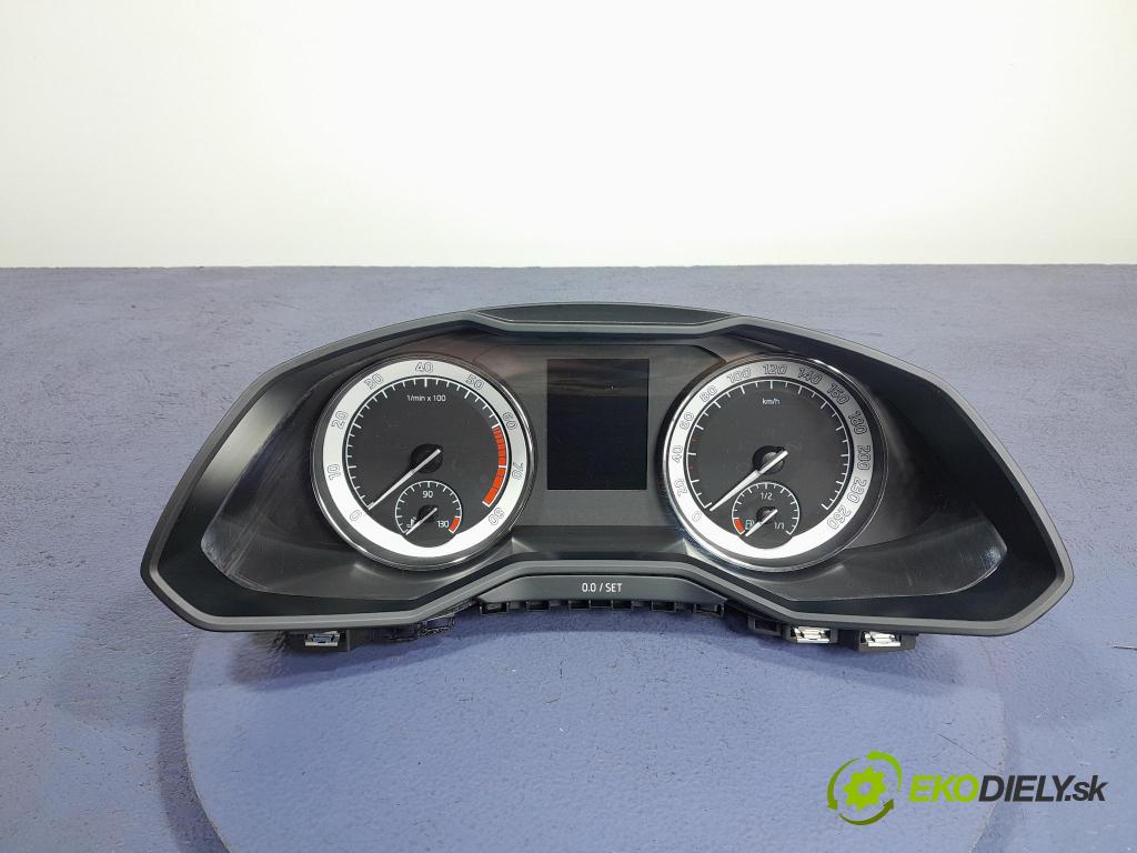 Skoda Superb 2016 Přístrojová deska 3V0920710A