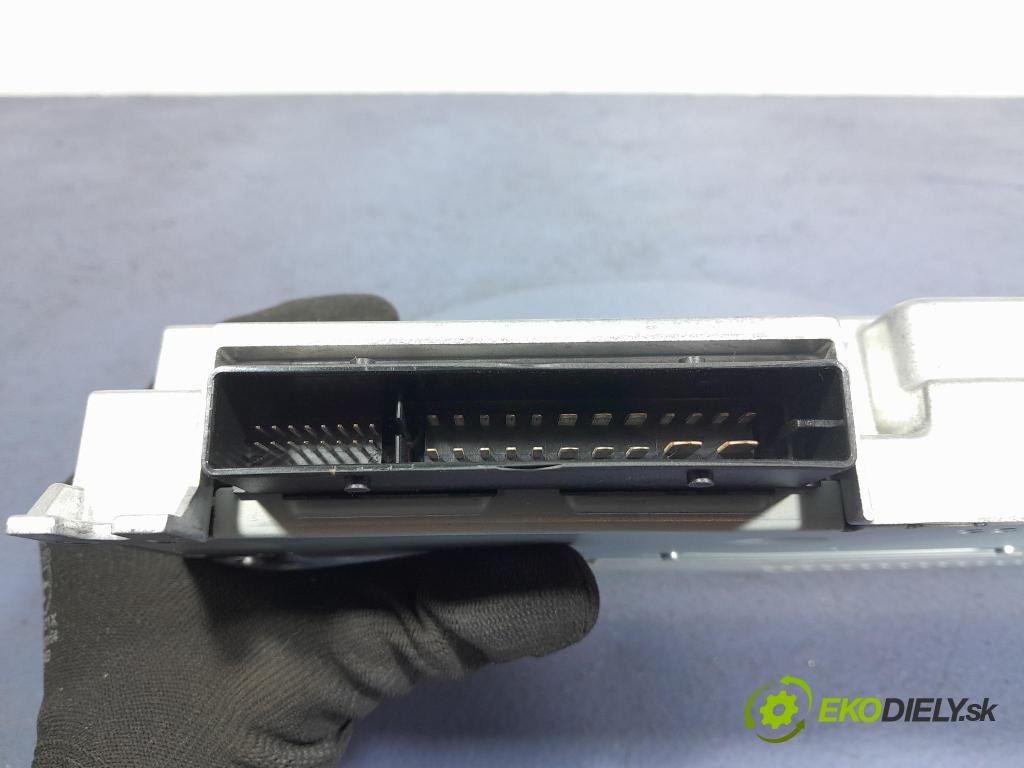 Skoda Superb 2016 Zesilovač: 81A035223
