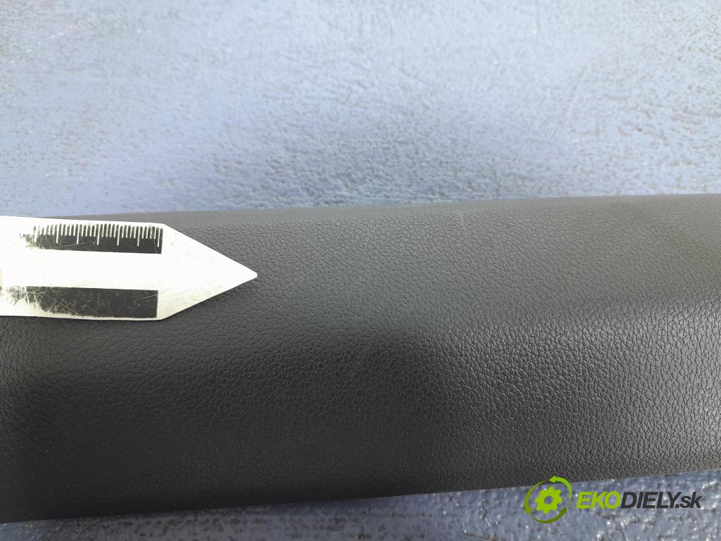 Skoda Superb 2016 kryt Plast: Interiéry: 3V0867282B
