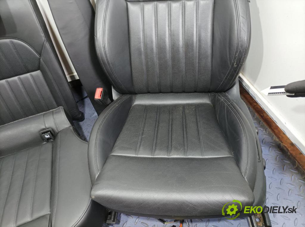 Skoda Superb 2016 sedačke: Set.: