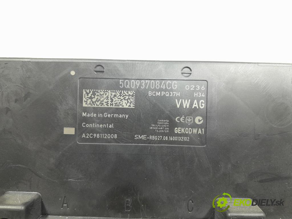 Skoda Superb 2016 řídící jednotka Komfortu 5Q0937084CG
