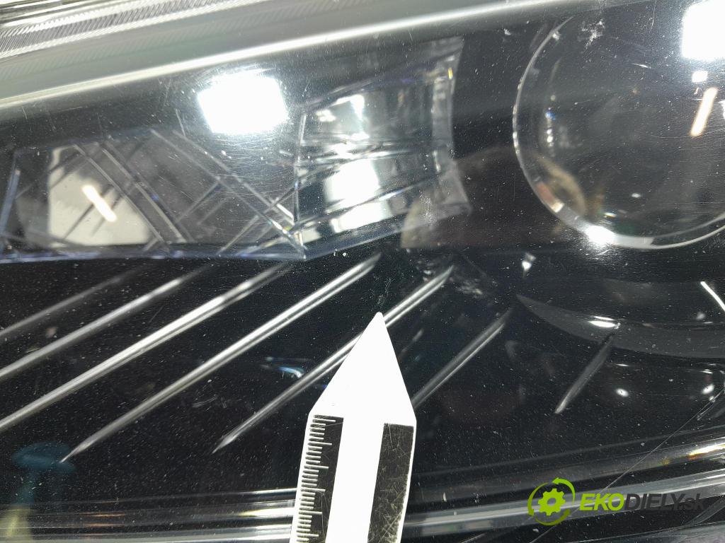 Skoda Superb 2016 světlo Levý: 3V1941015B