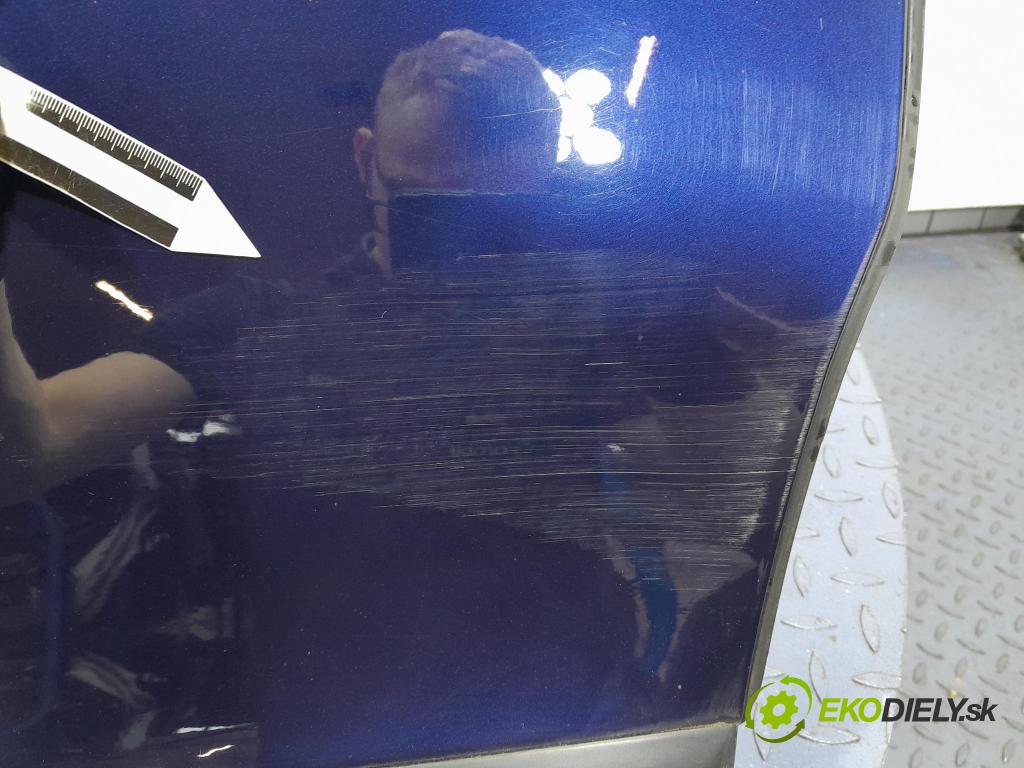 Citroen C4 2005 dveře před prave 01