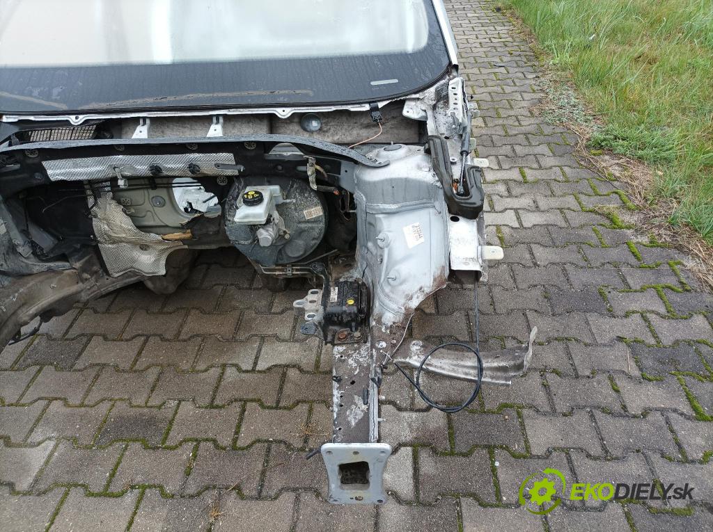 Skoda Superb 2016 štvrťka ľavá