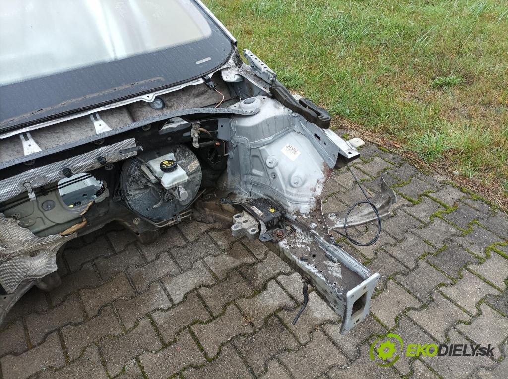 Skoda Superb 2016 štvrťka ľavá
