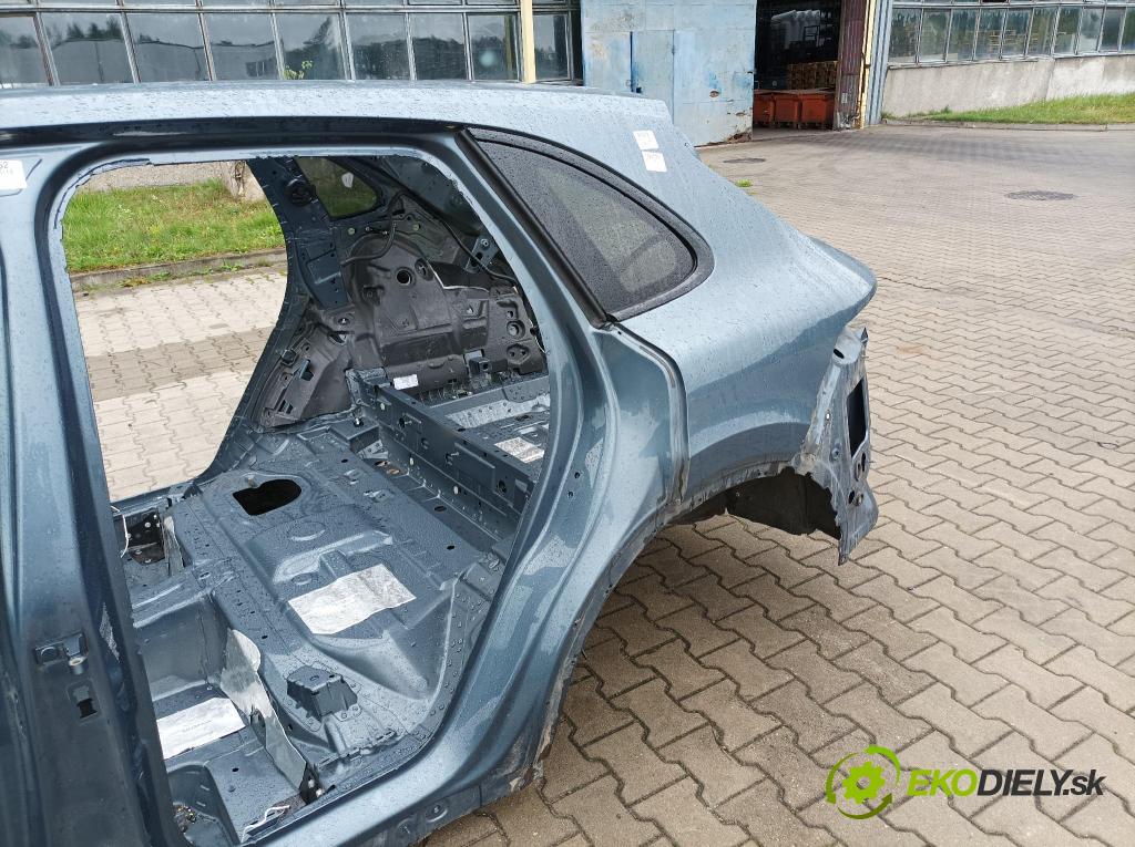 Porsche Cayenne 0 zad
