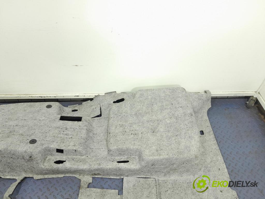 Skoda Superb 2016 koberec do auta 3V1863367F