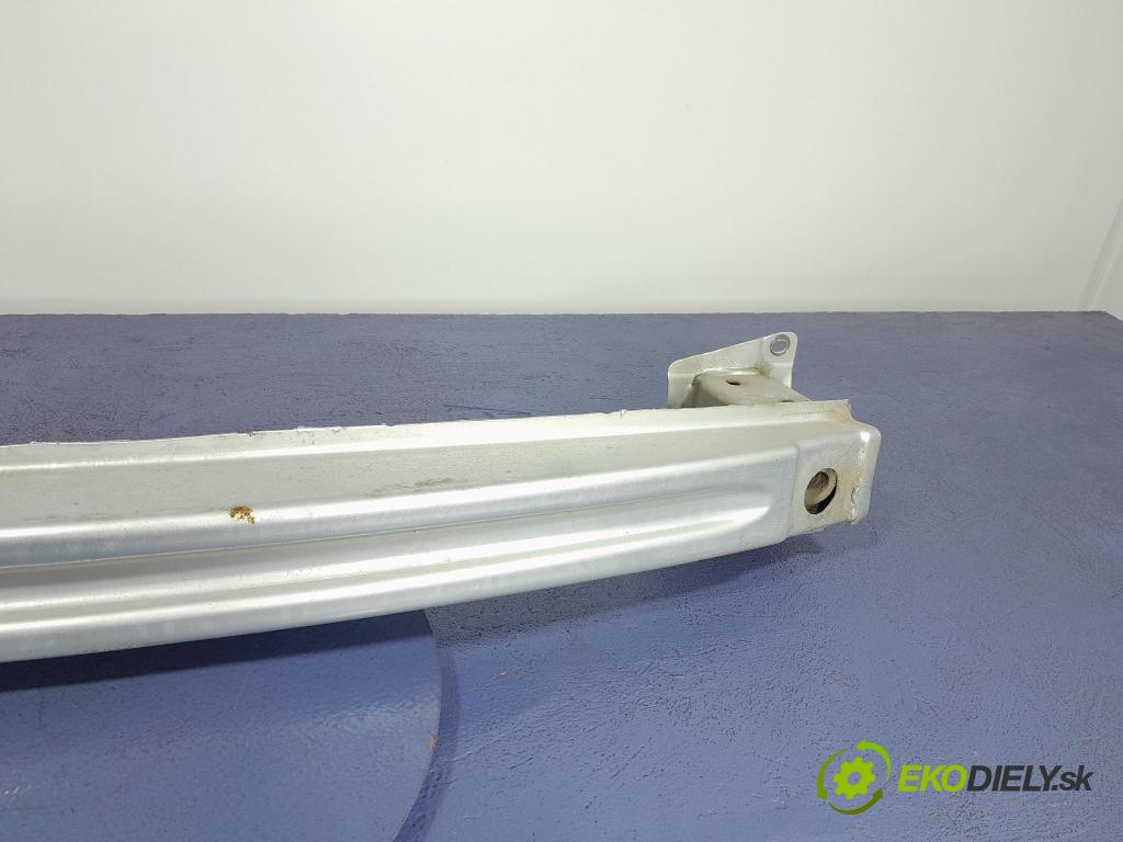 Skoda Superb 2016 výztuha narazník Zad: 3V5807557B