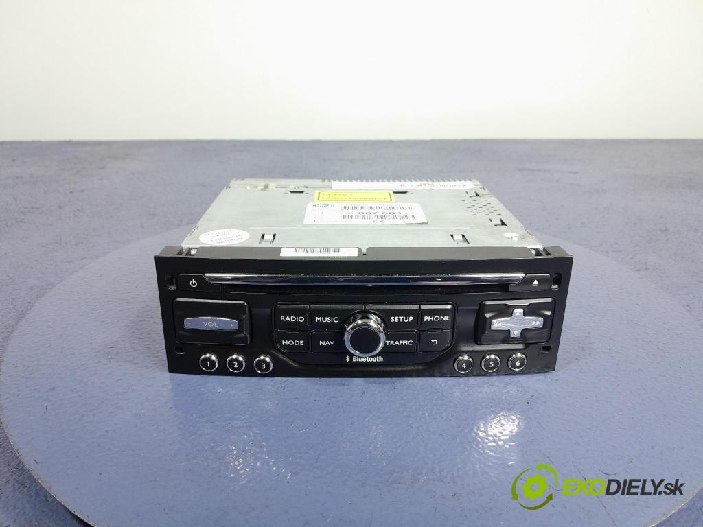 Peugeot 5008 2013 Radio I Navigace: 98067084XT