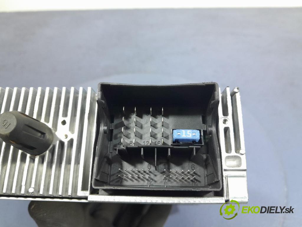 Peugeot 5008 2013 Radio I Navigace: 98067084XT