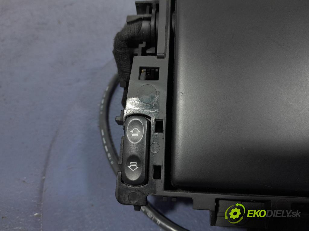 Peugeot 5008 2013 displej Radio / GPS 98043349ZD