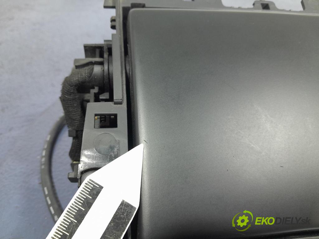Peugeot 5008 2013 displej Radio / GPS 98043349ZD
