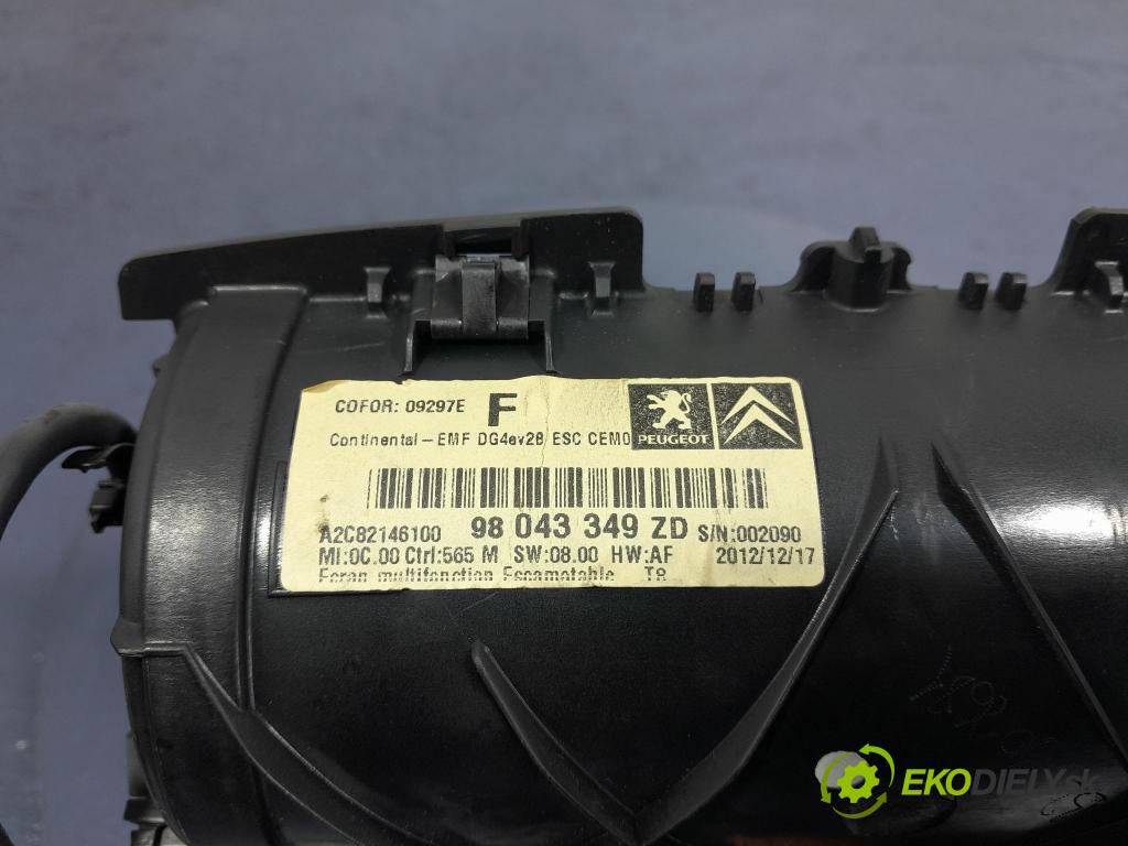 Peugeot 5008 2013 displej Radio / GPS 98043349ZD