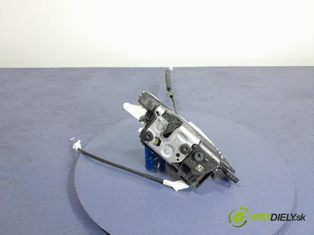 Peugeot 5008 2013 zámek dveře před Levý: 006231