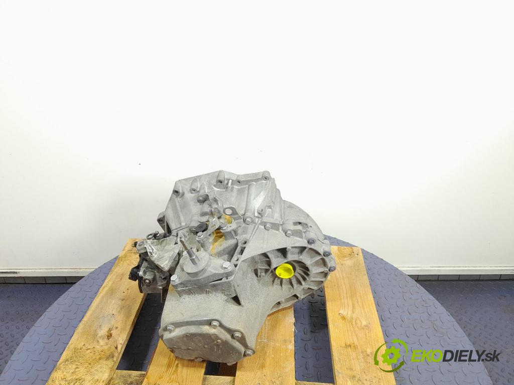 Peugeot 5008 2013 převodovka Ozubené kola: Manualna 20EA07