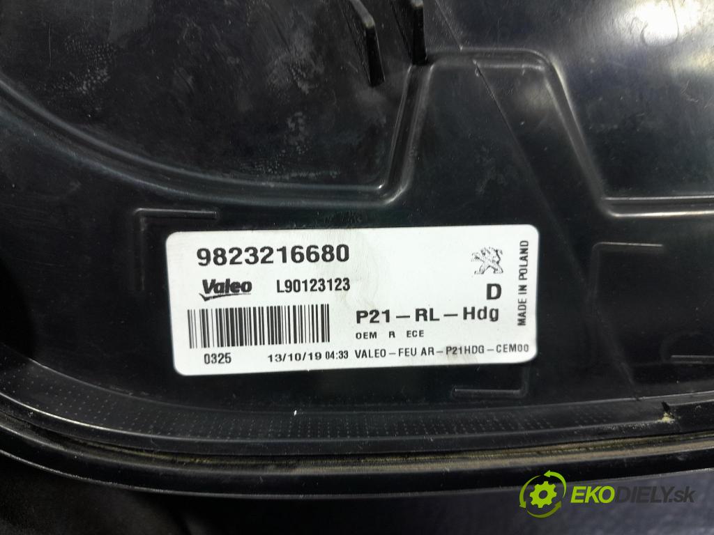 Peugeot 208 2019 světlo Zad: Práva: Mimo: 9823216680