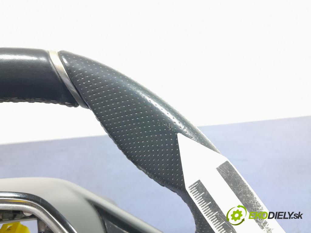 Peugeot 208 2019 volant 98255045ZD
