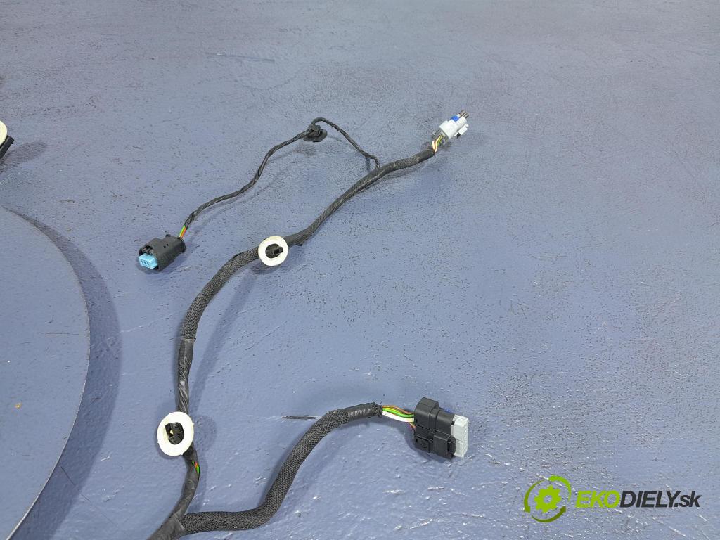 Peugeot 208 2019 instalace Elektrický: 9834113780