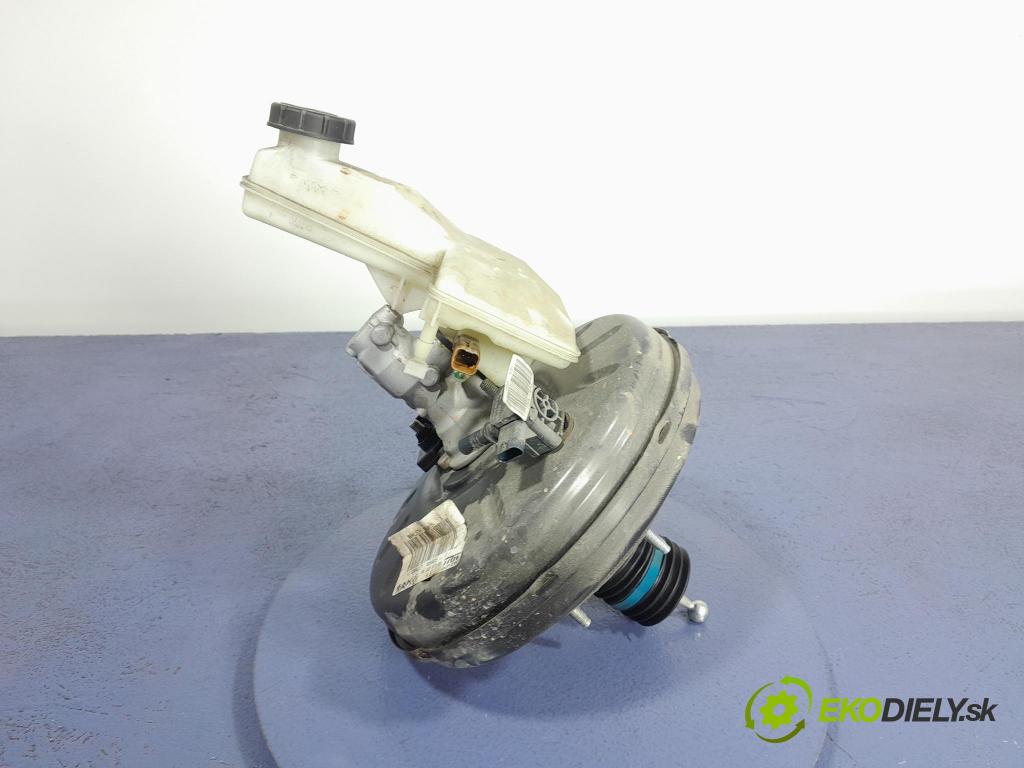 Peugeot 208 2019 servo Brzdy: 9824391180