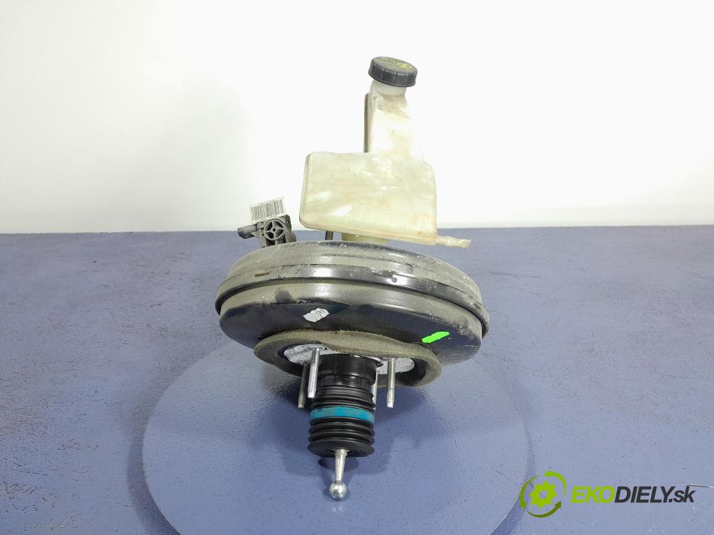 Peugeot 208 2019 servo Brzdy: 9824391180