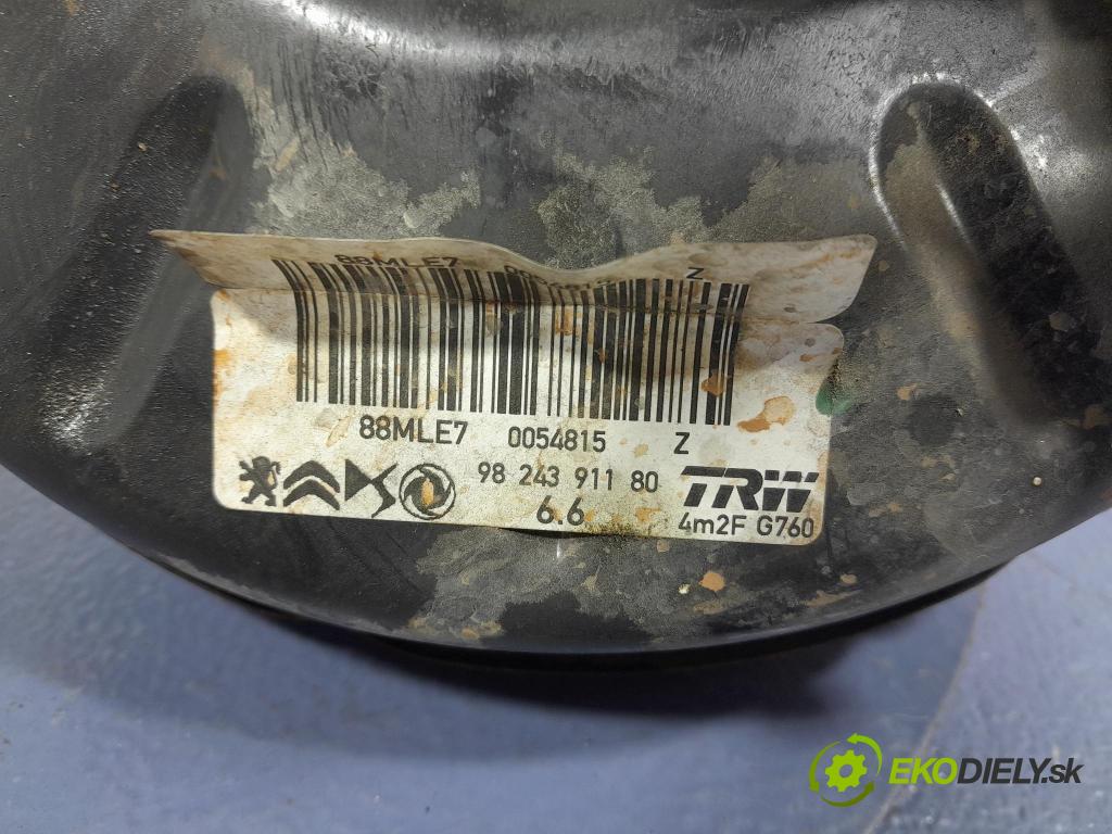 Peugeot 208 2019 servo Brzdy: 9824391180