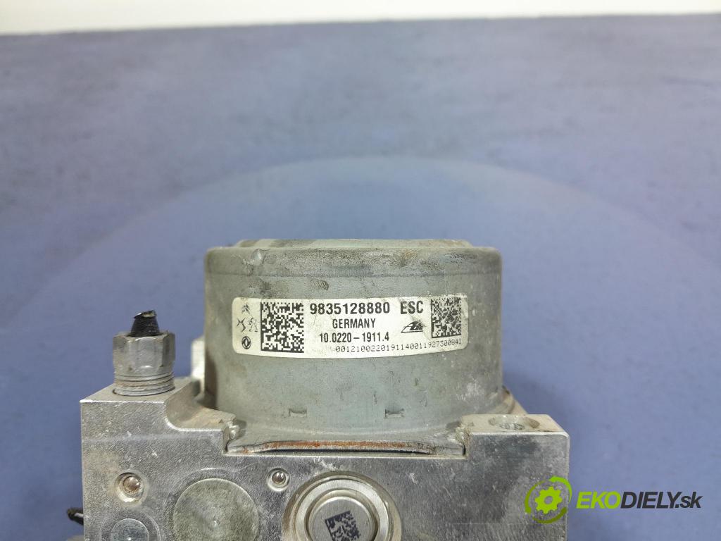 Peugeot 208 2019 čerpadlo ABS x 9835128880