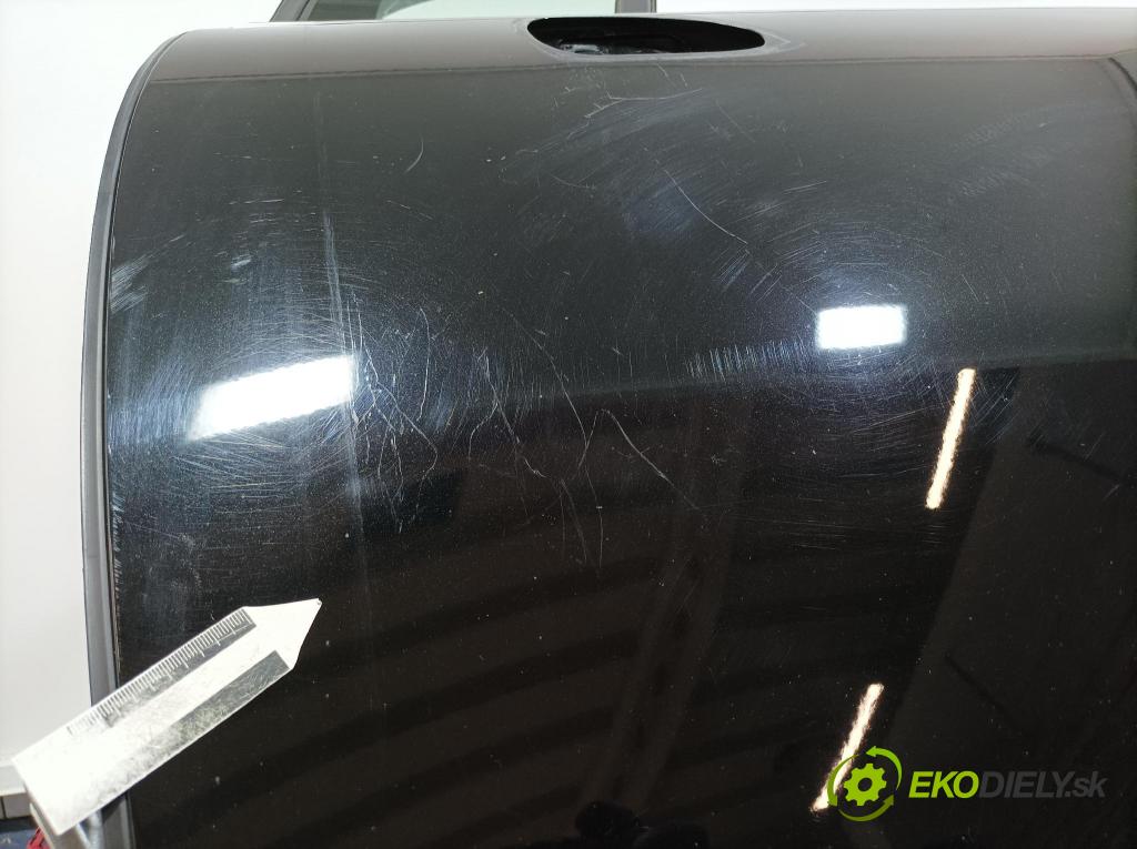 Peugeot 5008 2013 dveře před Vlevo, odjet: