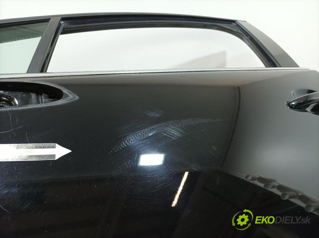 Peugeot 5008 2013 dveře před Vlevo, odjet: