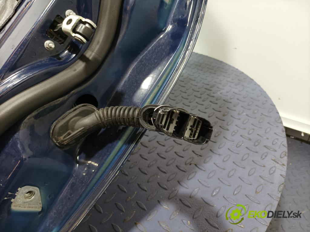 Ford C-max 2014 dveře před Vlevo, odjet: 