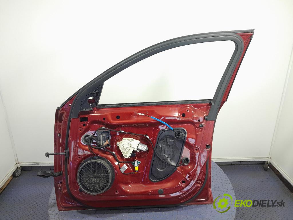 Audi A4 2008 dveře před prave 01