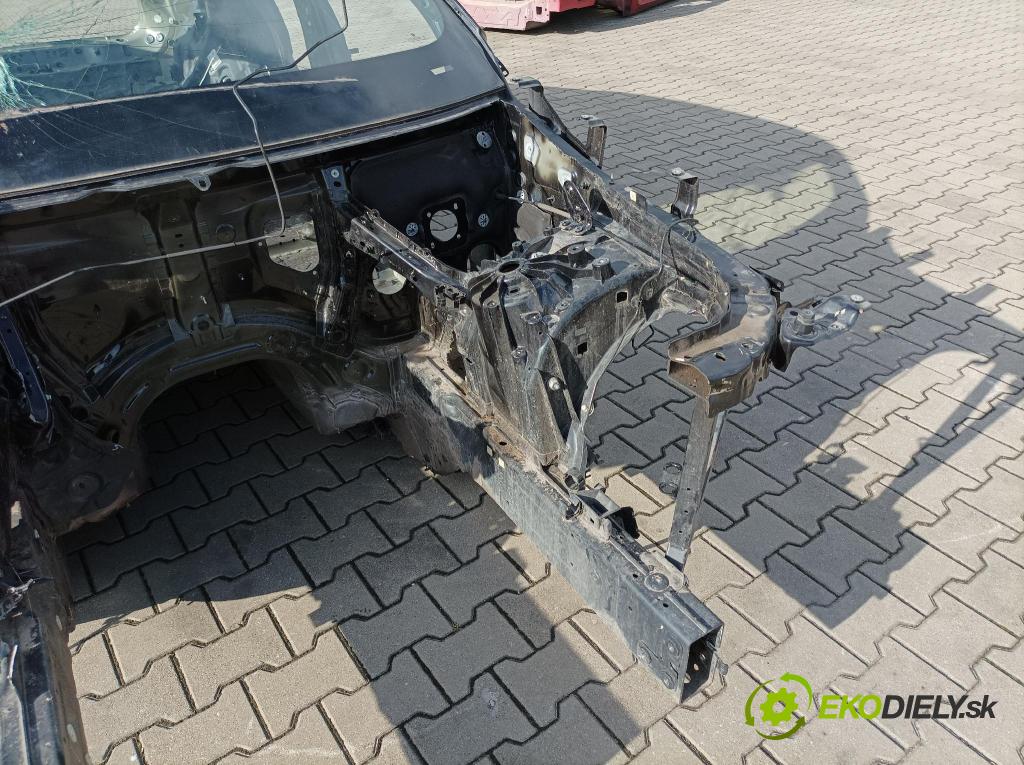 Bmw X6 2020 štvrťka ľavá 