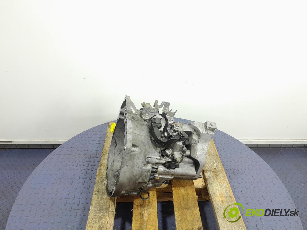 Ford C-max 2014 převodovka Ozubené kola: Manualna AV6R-7002-KJ