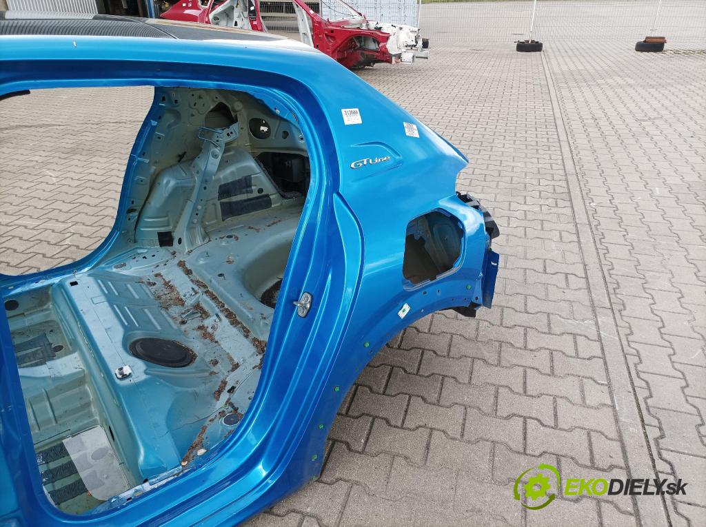 Peugeot 208 2019 blatník zad Vľavo: