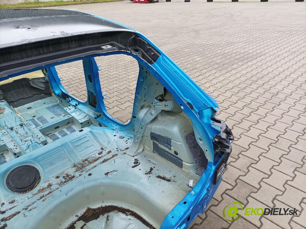 Peugeot 208 2019 blatník zad v pravo: