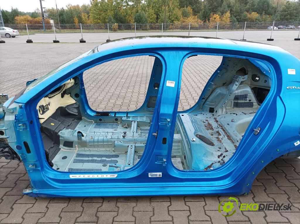 Peugeot 208 2019 Práh: Vľavo: