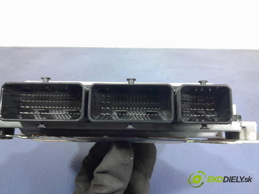 Nissan Qashqai 2023 řídící jednotka Motor: 23710-6UB00