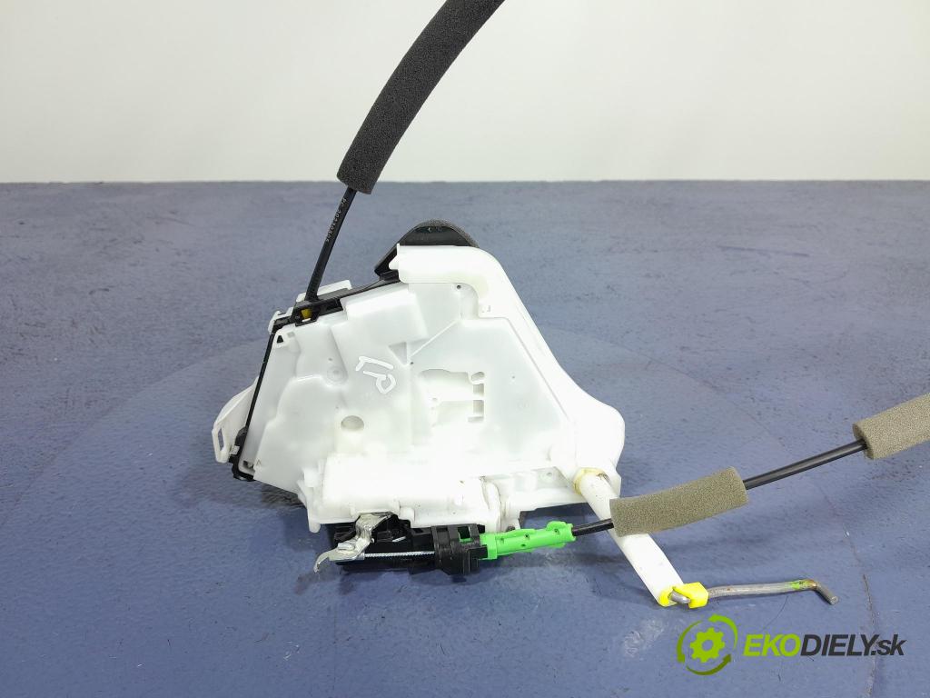 Nissan Qashqai 2023 zámek dveře před Levý: 805016UA0A