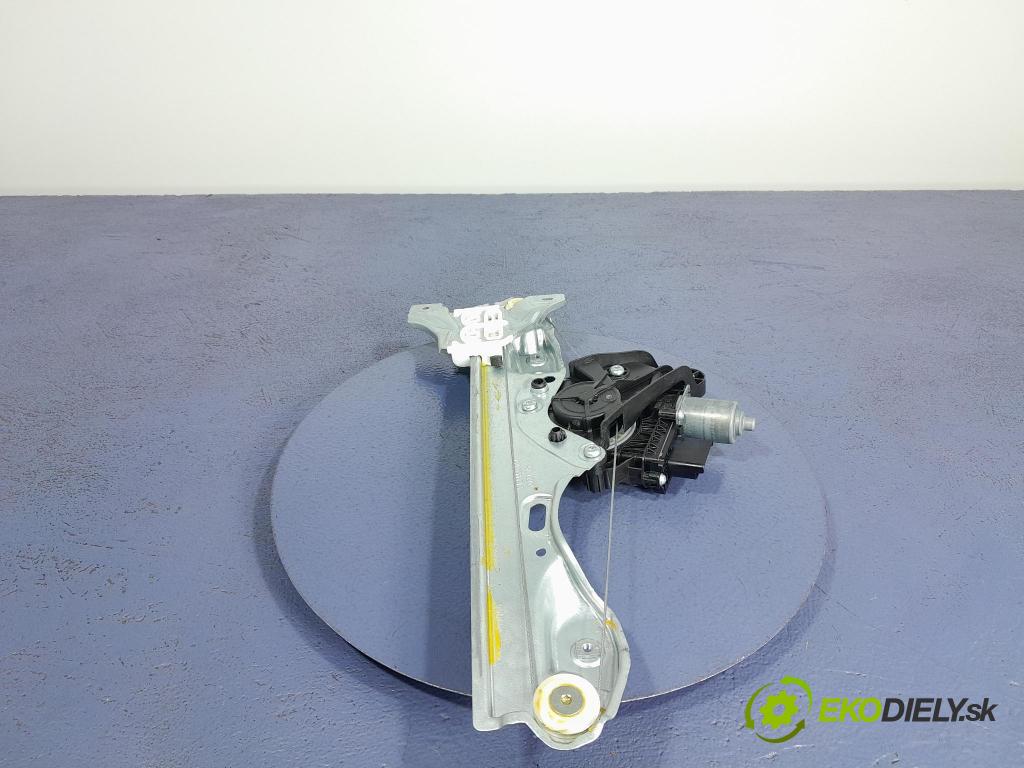 Nissan Qashqai 2023 mechanismus stahování Sklenka: Zad: v pravo: 82700-6UA1B