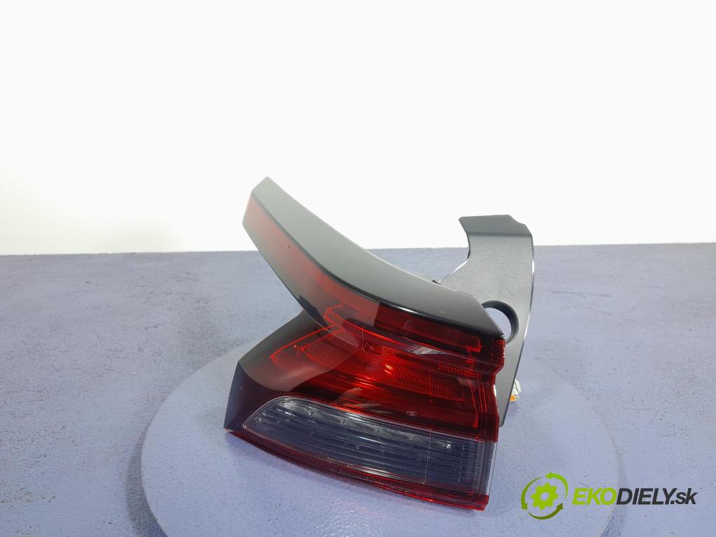 Nissan Qashqai 2023 světlo Zad: levá Mimo: