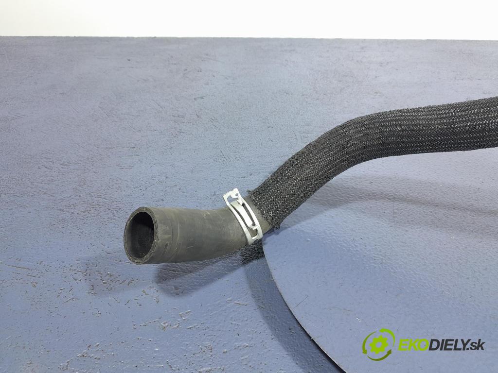 Nissan Qashqai 2023 trubka Chladič: 21530-6UB5A