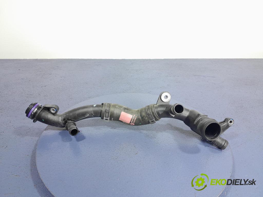 Nissan Qashqai 2023 trubka Chladič: 210471609R