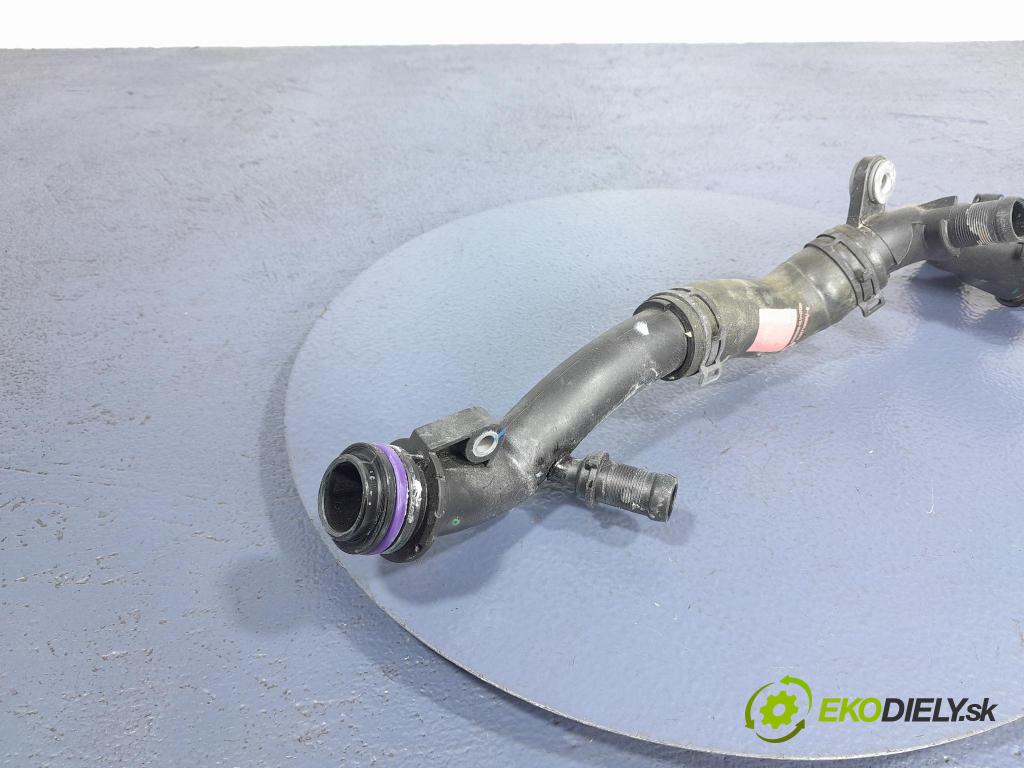 Nissan Qashqai 2023 trubka Chladič: 210471609R