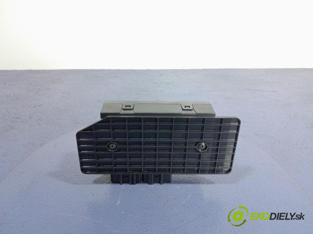 Vw Passat 1999 řídící jednotka Komfortu 1J0959799R