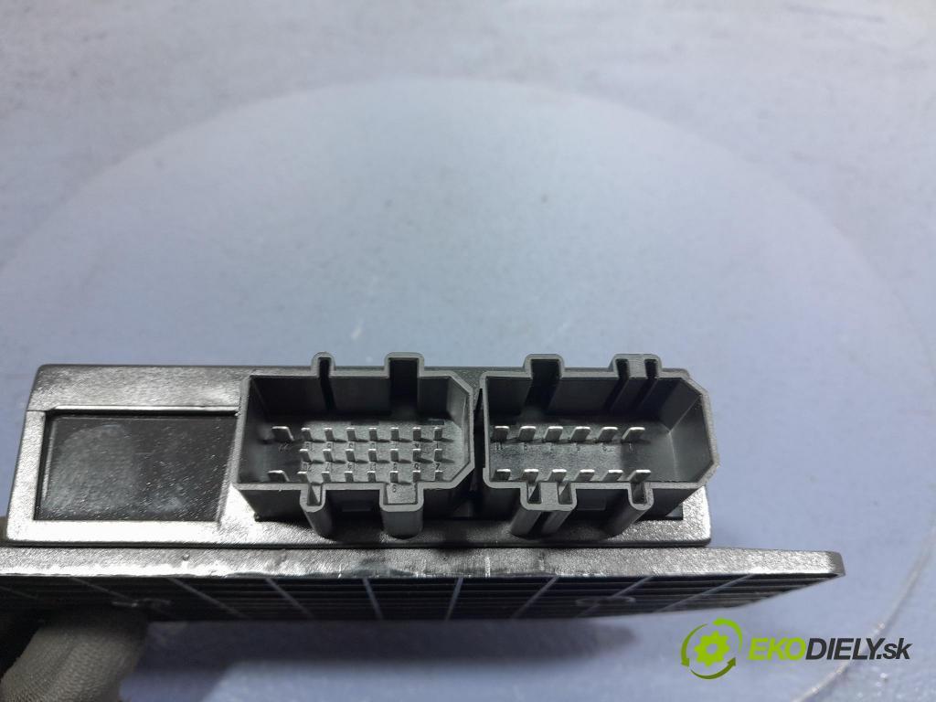 Vw Passat 1999 řídící jednotka Komfortu 1J0959799R