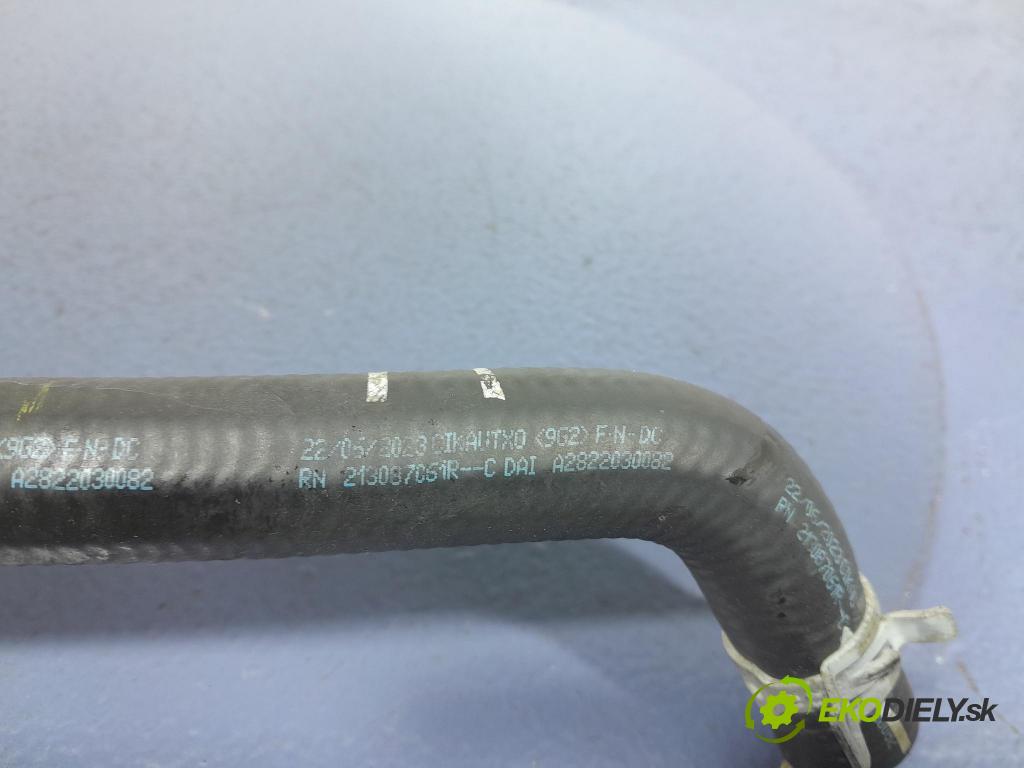 Nissan Qashqai 2023 trubka Chladič: 213087061R