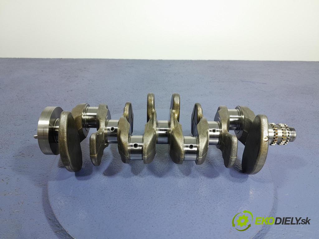 Nissan Qashqai 2023 hřídel Klika 8488R