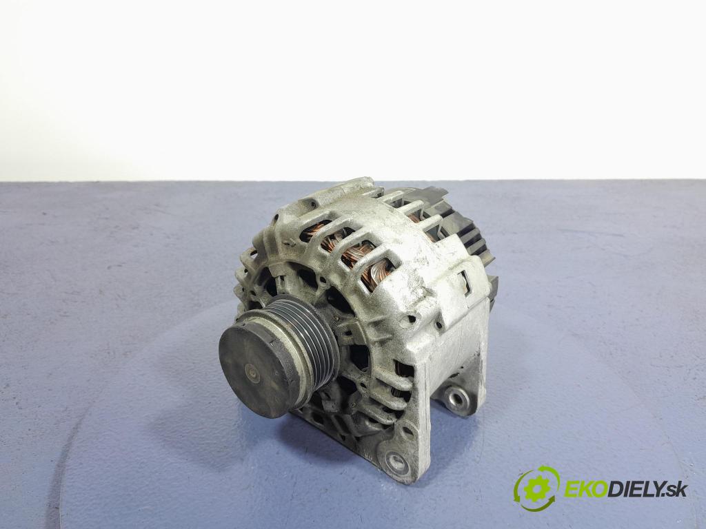 Vw Passat 1999 Alternator 028903029E