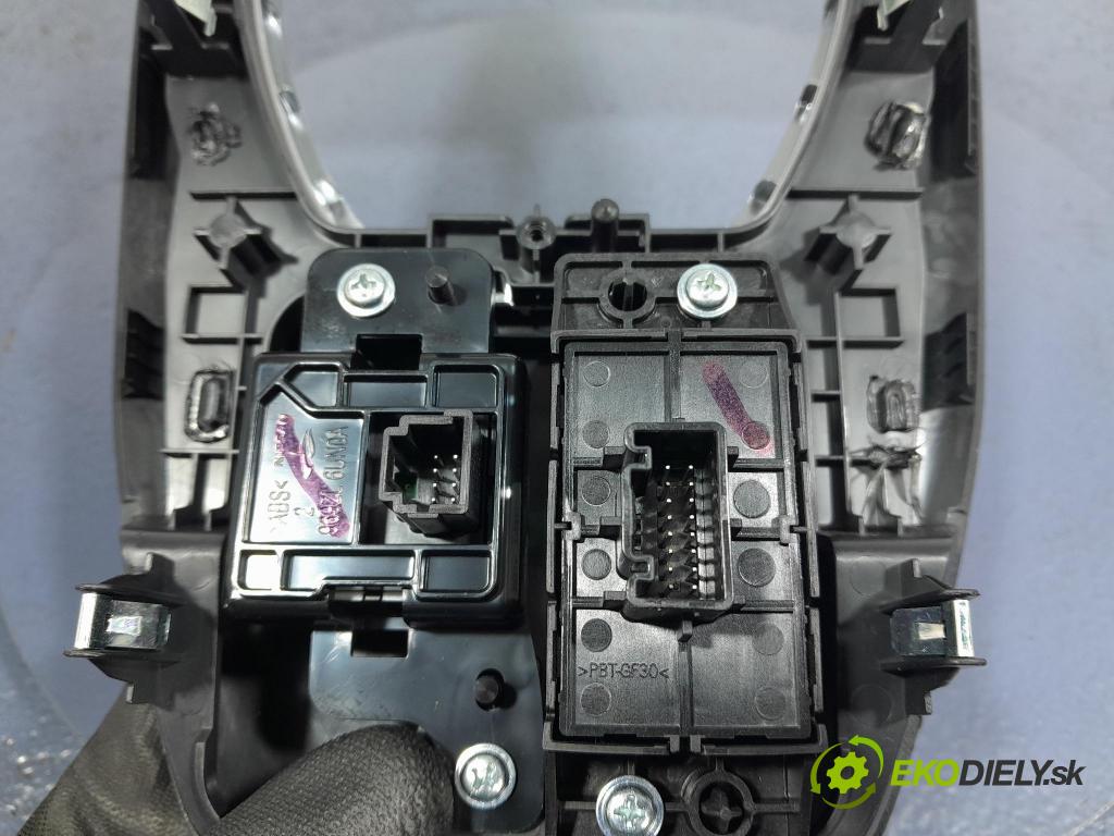 Nissan Qashqai 2023 kryt Plast: Interiéry: 969366UN1C